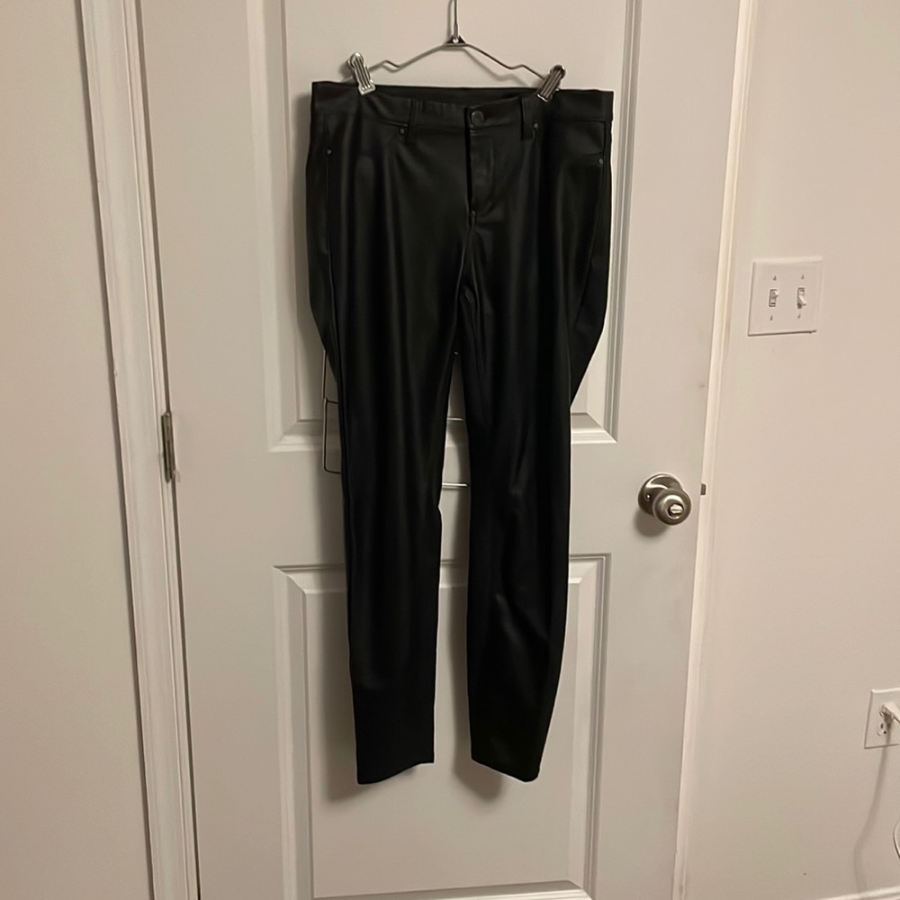 BLANK NYC THE BOND MID-RISE SKINNY IN SPOILER ALERT - Picture 6 of 9